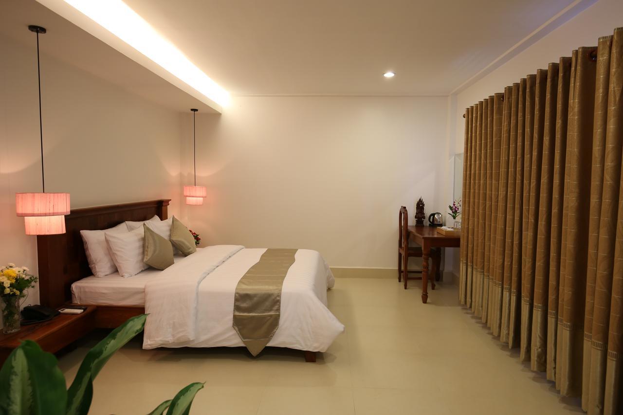 Holy Angkor Hotel Сіємреап Екстер'єр фото