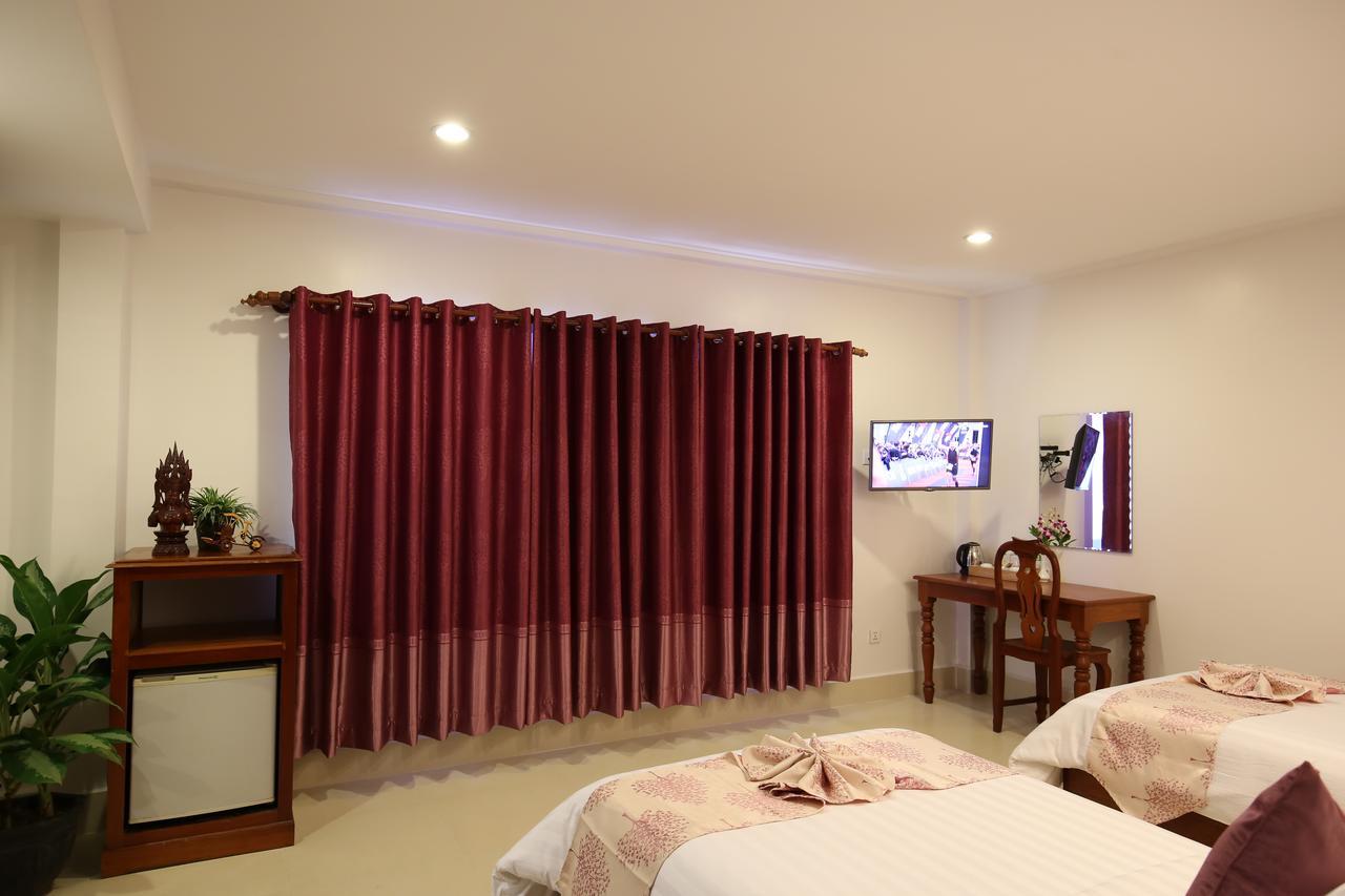 Holy Angkor Hotel Сіємреап Екстер'єр фото