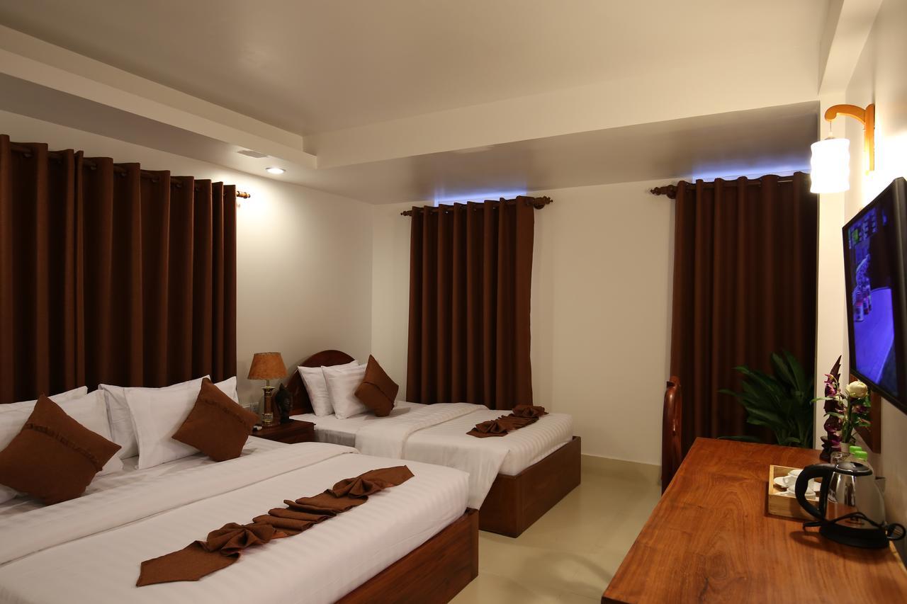 Holy Angkor Hotel Сіємреап Екстер'єр фото